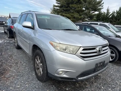 Black 2011 Toyota Highlander for sale in Frederick, MD