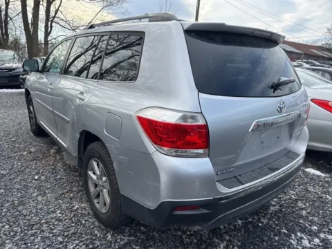More photos of 2011 Toyota Highlander at Hi Lo Auto Sales - Frederick - 355, MD