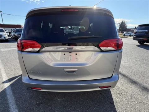 More photos of 2020 Chrysler Voyager LXI at Hi Lo Auto Sales - Frederick - 355, MD