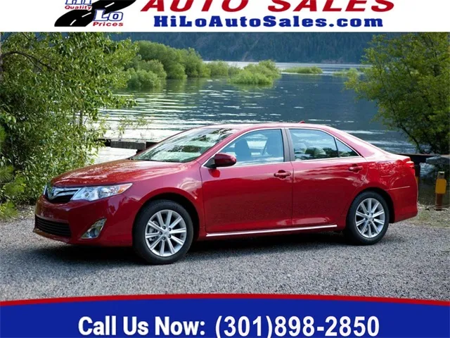 2012 Toyota Camry LE's photo