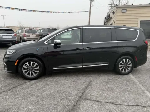 Photos of 2023 Chrysler Pacifica Hybrid Limited for sale in Frederick, MD at Hi Lo Auto Sales - Frederick - 355