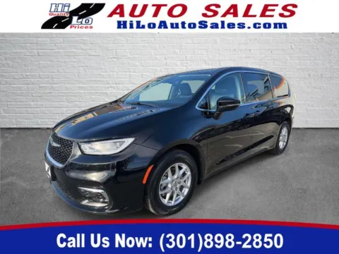 Black 2024 Chrysler Pacifica Touring L for sale in Frederick, MD