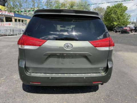 More photos of 2014 Toyota Sienna XLE at Hi Lo Auto Sales - Frederick - 355, MD