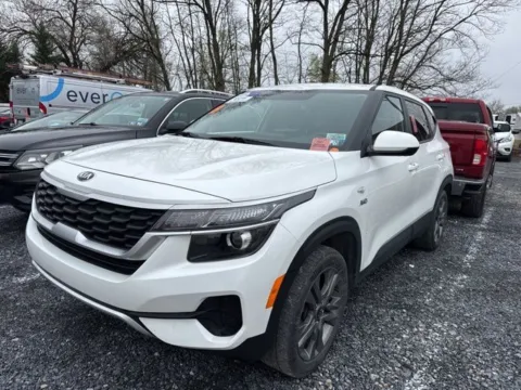 White 2021 Kia Seltos LX for sale in Frederick, MD