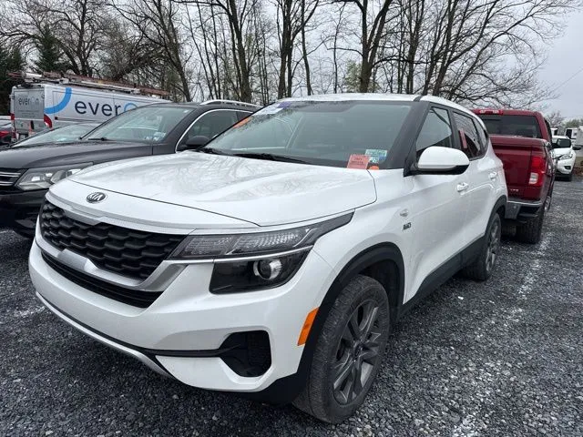 White 2021 Kia Seltos LX for sale in Frederick, MD