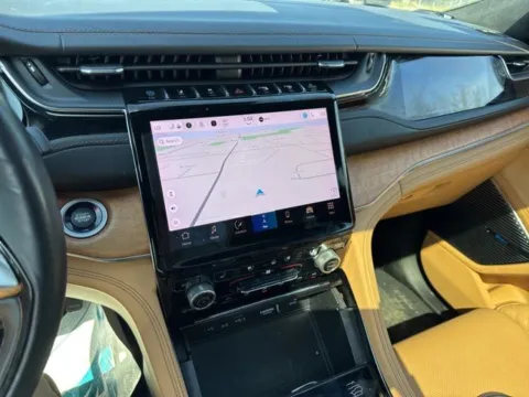 More photos of 2022 Jeep Grand Cherokee Summit Reserve 4xe at Hi Lo Auto Sales - Frederick - 355, MD