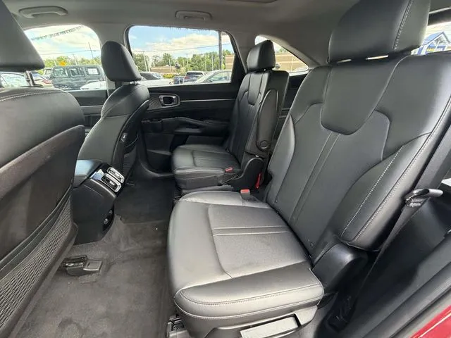 2022 Kia Sorento SX - Photo 10
