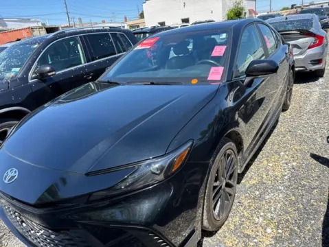 Black 2025 Toyota Camry SE for sale in Frederick, MD
