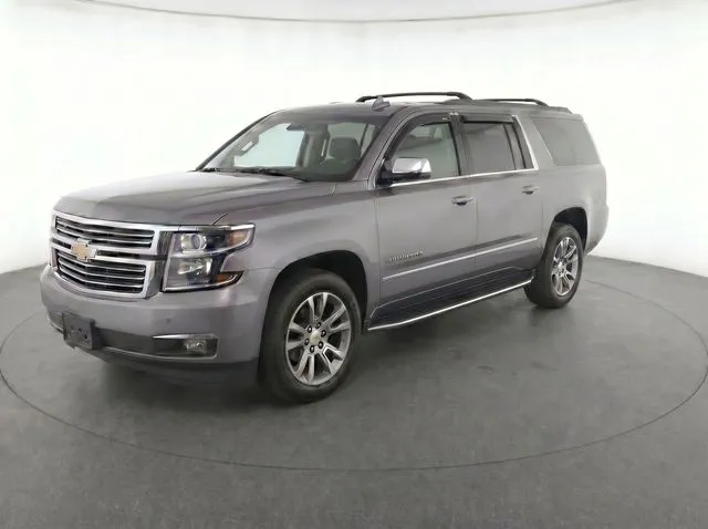 2017 Chevrolet Suburban 4WD 1500 Premier's photo