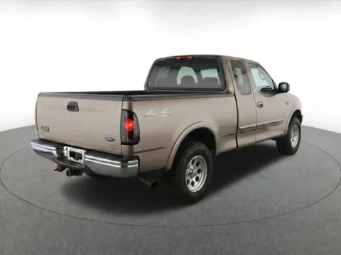 More photos of 2002 Ford F-150 XLT at Hi Lo Auto Sales - Frederick - 355, MD
