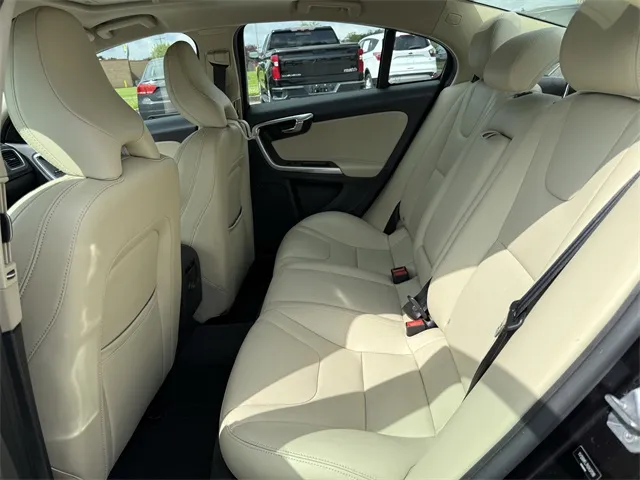 2017 Volvo S60 T5 Dynamic photo 20