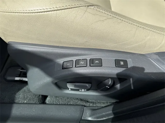 2017 Volvo S60 T5 Dynamic photo 22