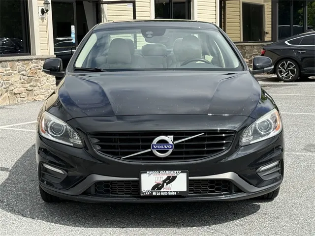 2017 Volvo S60 T5 Dynamic photo 11