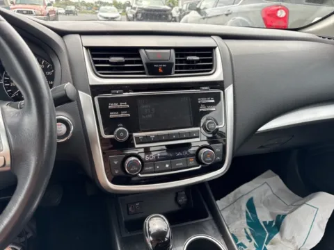More photos of 2018 Nissan Altima 2.5 SV at Hi Lo Auto Sales - Frederick - 355, MD