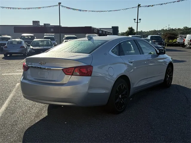 2019 Chevrolet Impala 1LT photo 11