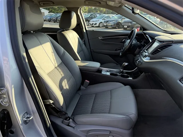2019 Chevrolet Impala 1LT photo 12