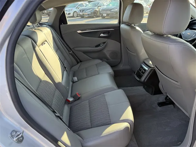 2019 Chevrolet Impala 1LT photo 20