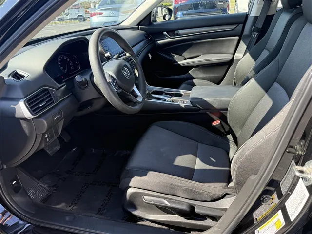 2019 Honda Accord LX photo 20