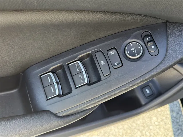 2019 Honda Accord LX photo 21