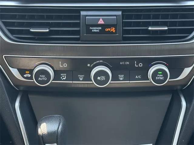 2019 Honda Accord LX photo 23