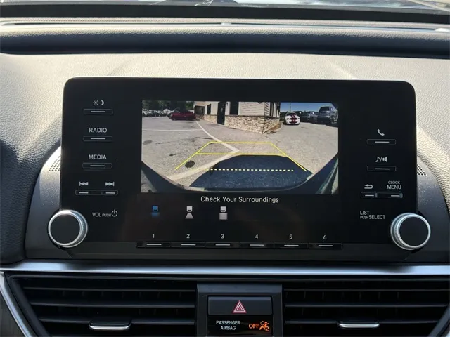 2019 Honda Accord LX photo 8