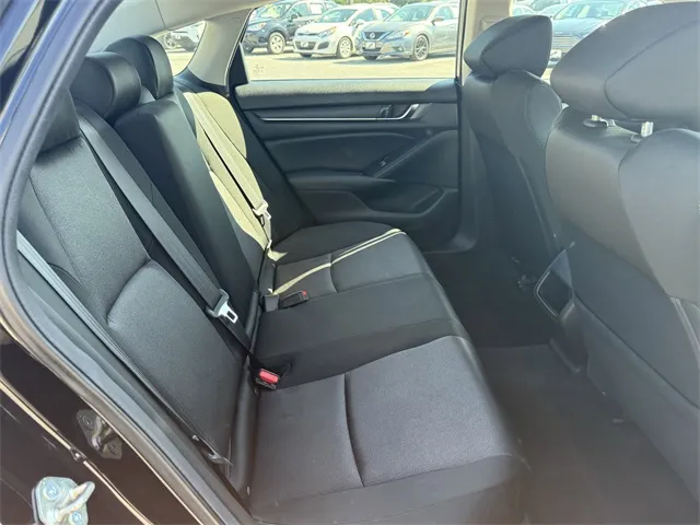 2019 Honda Accord LX photo 19