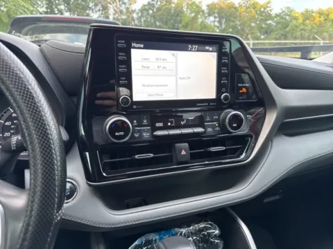 More photos of 2022 Toyota Highlander LE at Hi Lo Auto Sales - Frederick - 355, MD