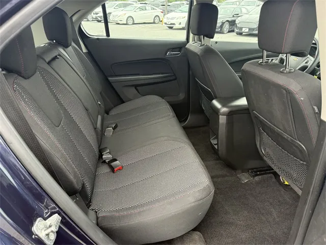 2016 Chevrolet Equinox LS photo 4