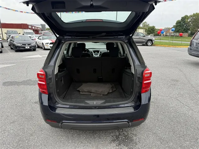 2016 Chevrolet Equinox LS photo 12