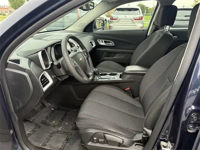 2016 Chevrolet Equinox LS photo 5