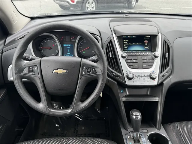 2016 Chevrolet Equinox LS photo 13