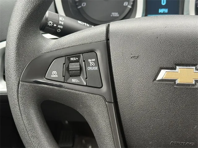 2016 Chevrolet Equinox LS photo 14