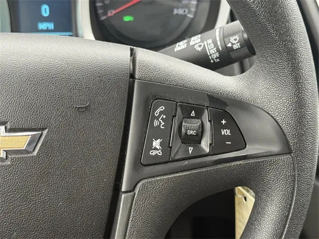 2016 Chevrolet Equinox LS photo 21
