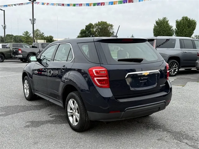 2016 Chevrolet Equinox LS photo 16