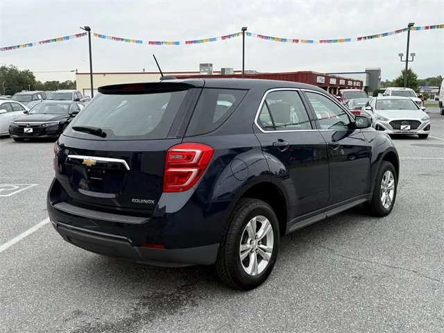 2016 Chevrolet Equinox LS photo 10