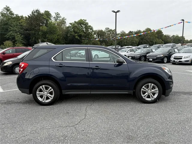 2016 Chevrolet Equinox LS photo 17