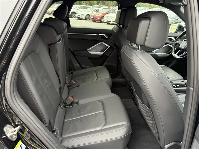 2023 Audi Q3 S line Premium photo 13