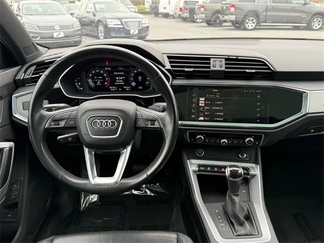 2023 Audi Q3 S line Premium photo 5