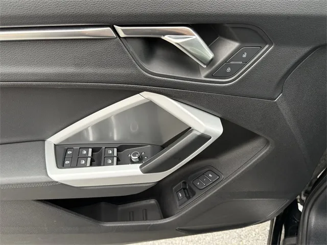 2023 Audi Q3 S line Premium photo 24