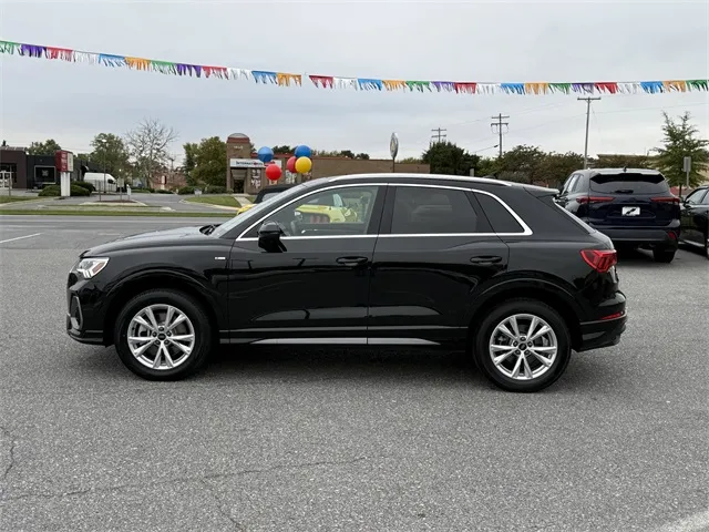 2023 Audi Q3 S line Premium photo 10