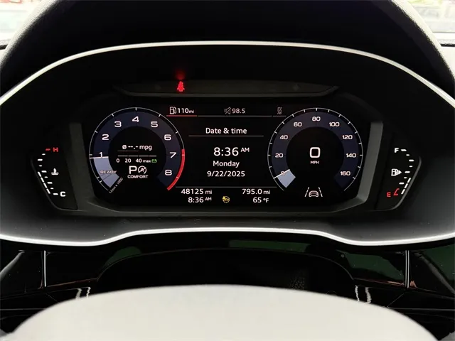 2023 Audi Q3 S line Premium photo 9