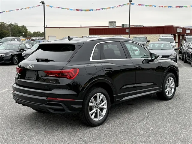 2023 Audi Q3 S line Premium photo 11
