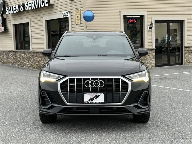 2023 Audi Q3 S line Premium photo 12