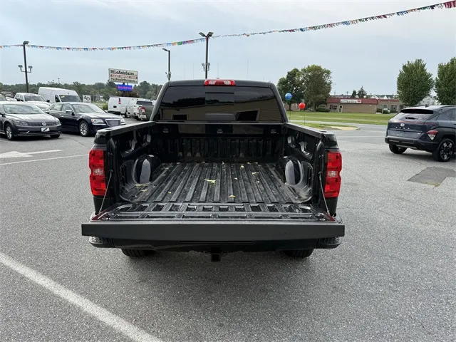 2018 Chevrolet Silverado 1500 LT photo 12