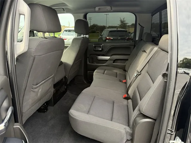 2018 Chevrolet Silverado 1500 LT photo 20
