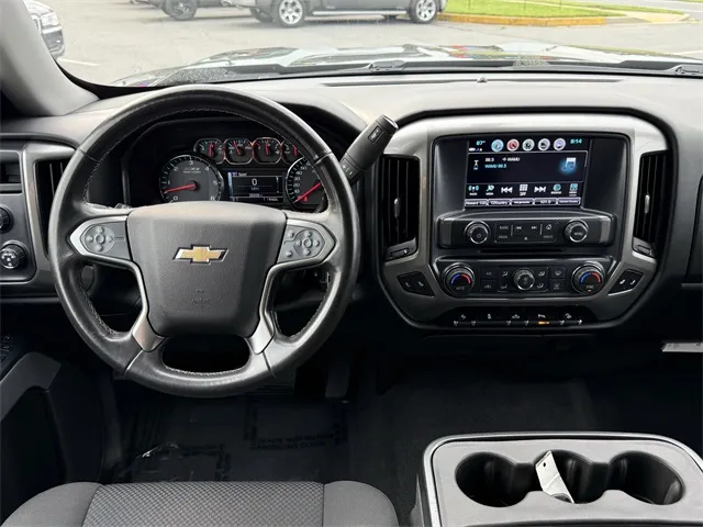 2018 Chevrolet Silverado 1500 LT photo 13