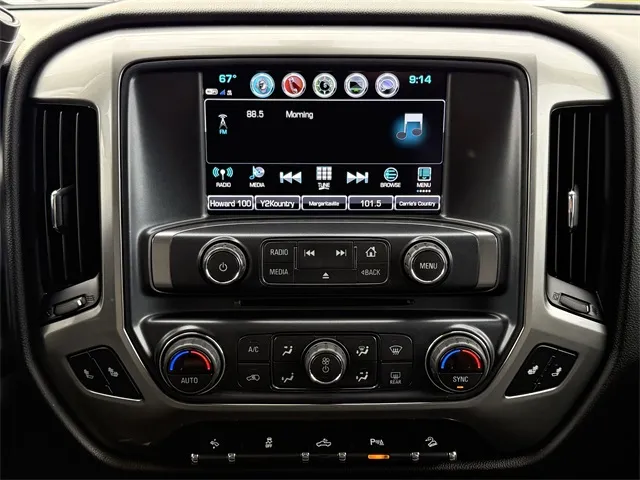 2018 Chevrolet Silverado 1500 LT photo 23