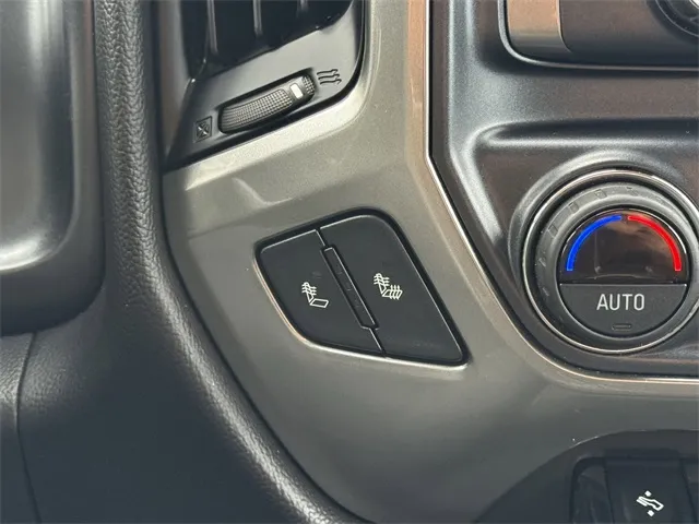 2018 Chevrolet Silverado 1500 LT photo 8