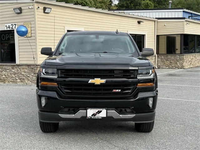 2018 Chevrolet Silverado 1500 LT photo 11