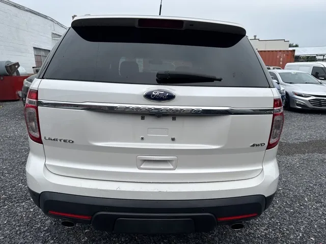 2013 Ford Explorer Limited photo 2
